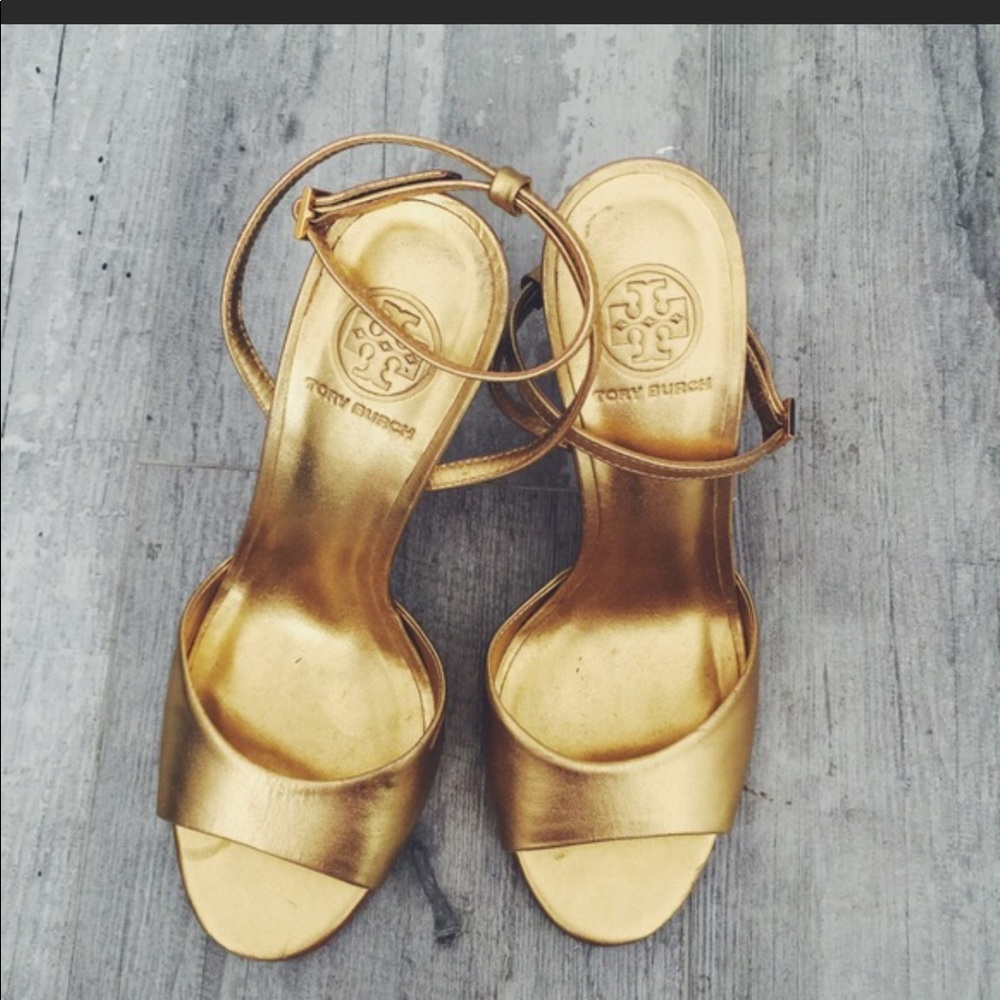 Sale!!💥Tory Burch gold heels with ankle strap
